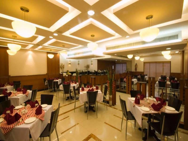 Super Townhouse Koyambedu Hotel Chennai Exterior photo