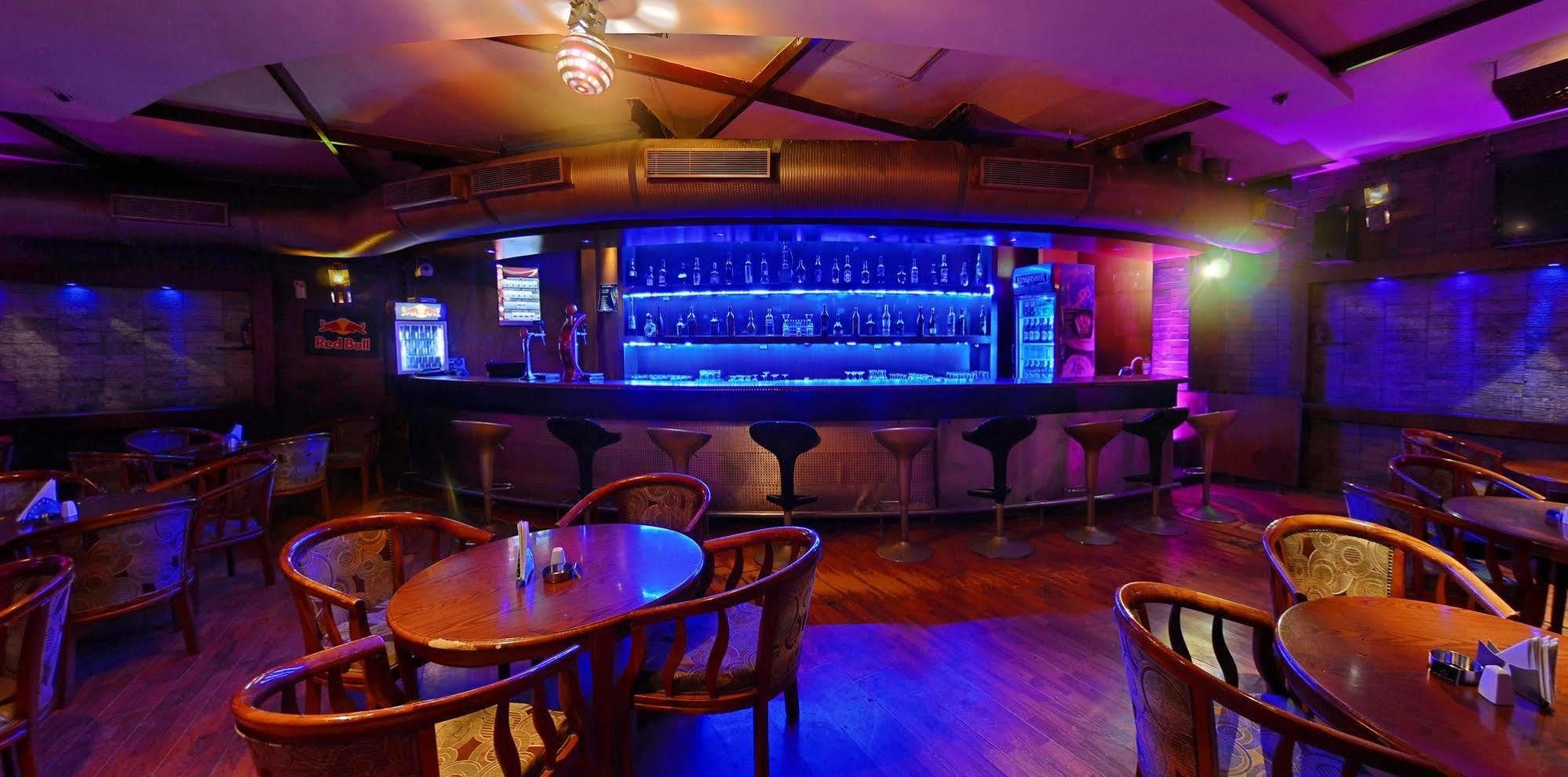Super Townhouse Koyambedu Hotel Chennai Exterior photo